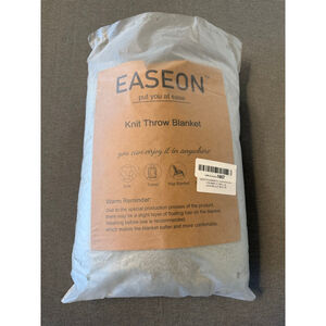 Knit Throw Blanket Easeon 50x60 inches Sage Green *NEW IN PACKAGE*